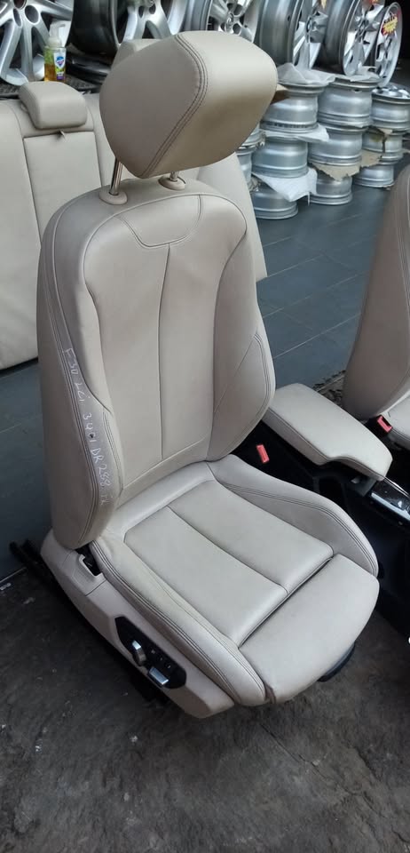 BMW SEATS BMW F30 M SPORT SEATS, BMW F30 340I INTERIOR - Private Seller BMW SEATS BMW F30 M SPORT SEATS, BMW F30 340I INTERIOR - Private Seller