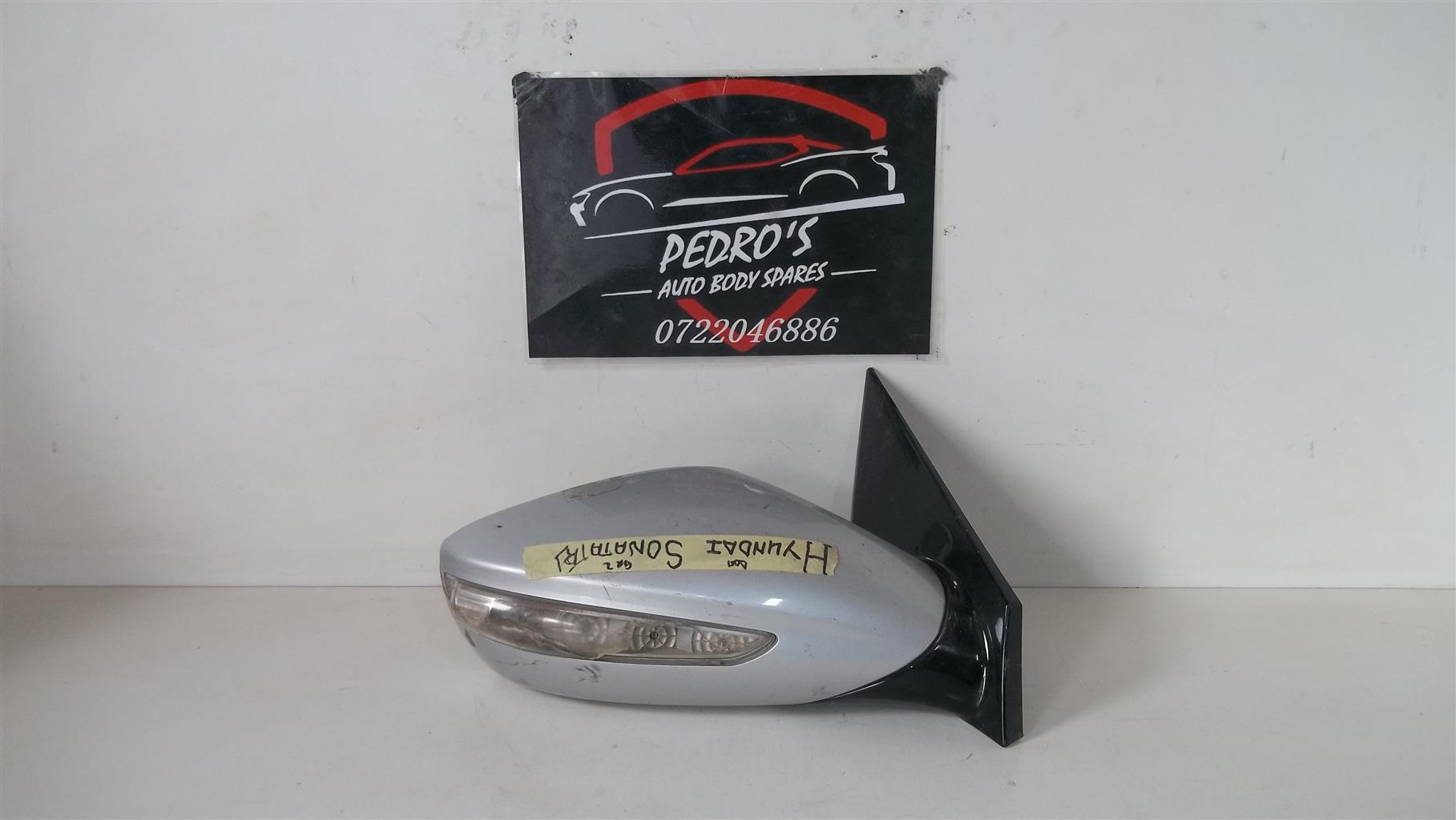 Hyundai Sonata RH mirror 2010 - 2015 - Private Seller