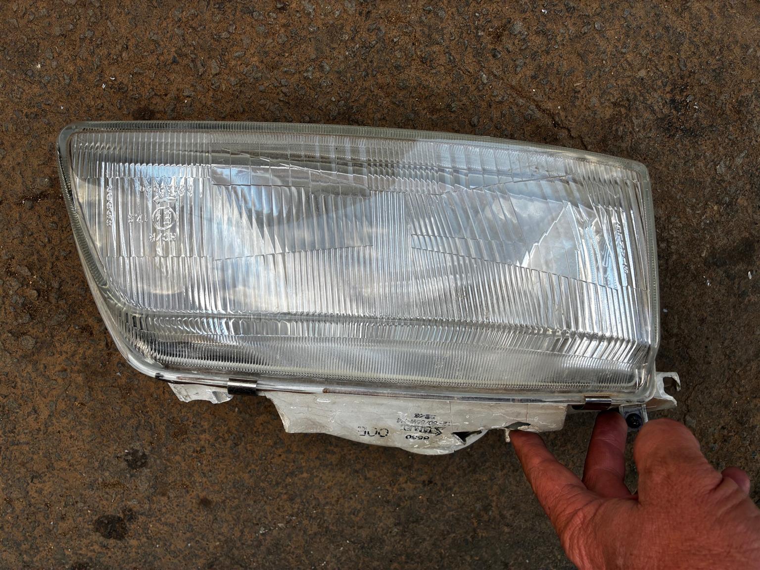 Honda Civic headlight 1990 - 1996 model. - Private Seller Honda Civic headlight 1990 - 1996 model. - Private Seller