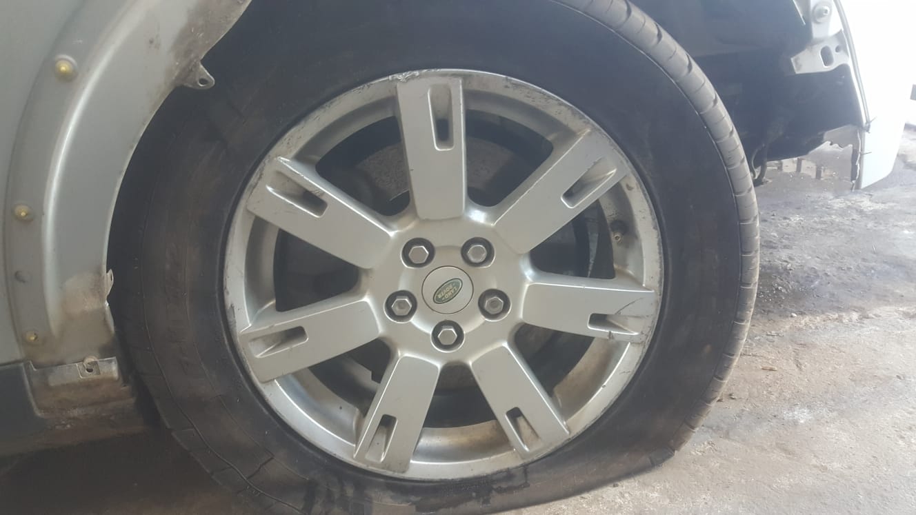 2010 Discovery 4 3.0l TDV6 SE Rims and Tyres for Sale