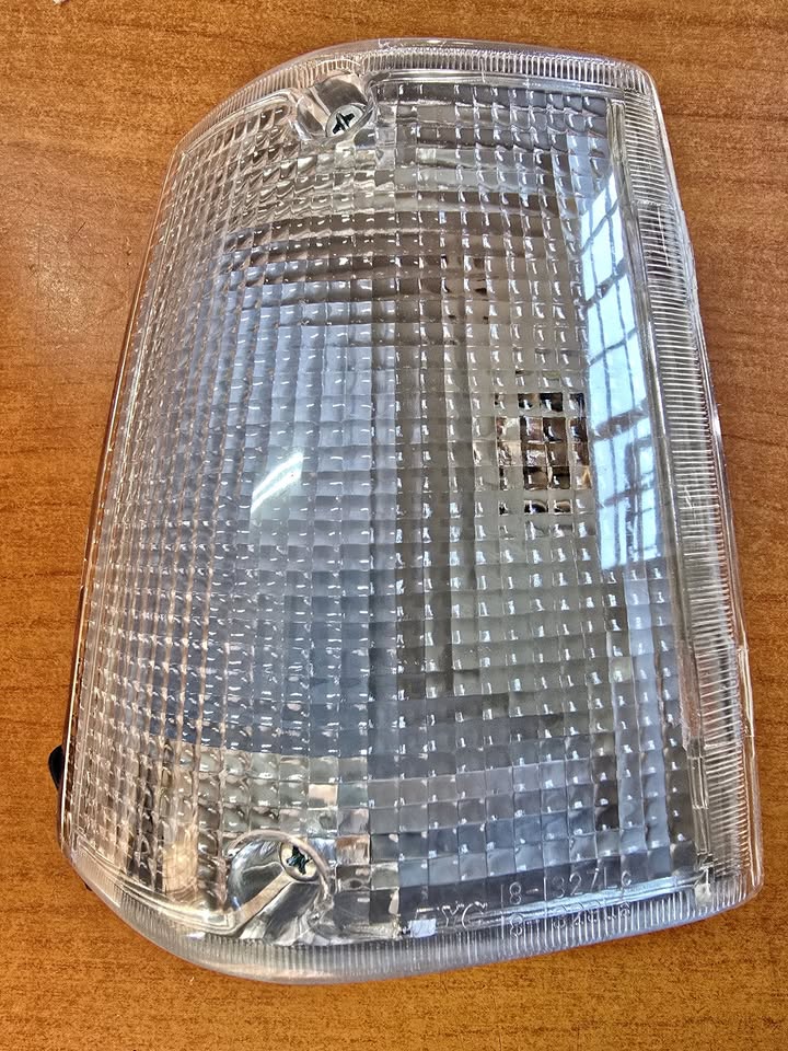 1985-1986 Ford Courier Left Cnr Light - Private Seller 1985-1986 Ford Courier Left Cnr Light - Private Seller