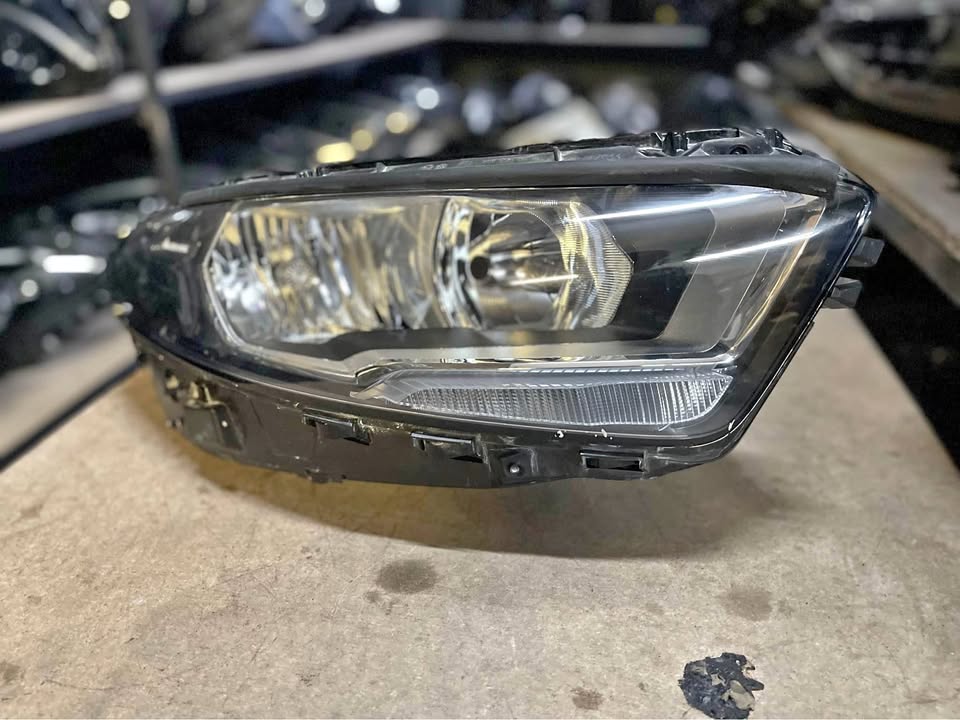 Mercedes Benz 177 normal headlight