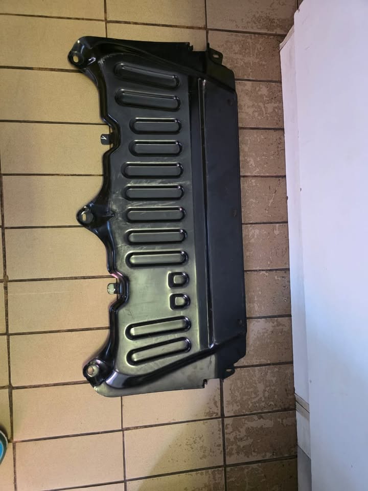 2014 RENAULT CLIO4 CAPTUR ENGENE UNDER COVER FOR SALE - Private Seller