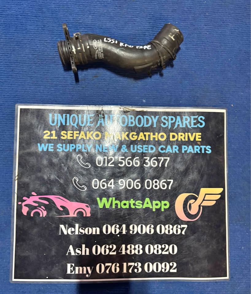 Range Rover Evoque L551 Radiator Pipe - Private Seller Range Rover Evoque L551 Radiator Pipe - Private Seller