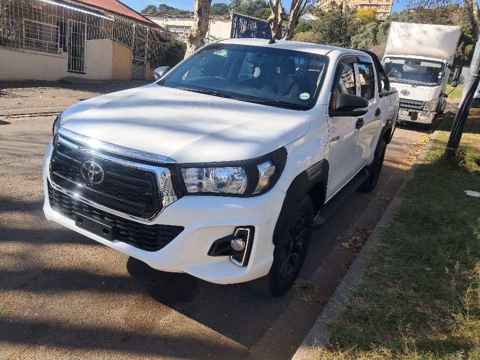 Toyota Hilux Double Cab 2.4 GD6 Diesel 2017