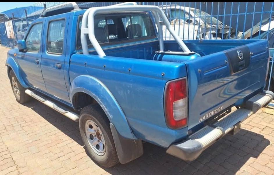 Nissan Hardbody NP300 2.5 Stripping For Spare Parts Geraldene - Private Seller