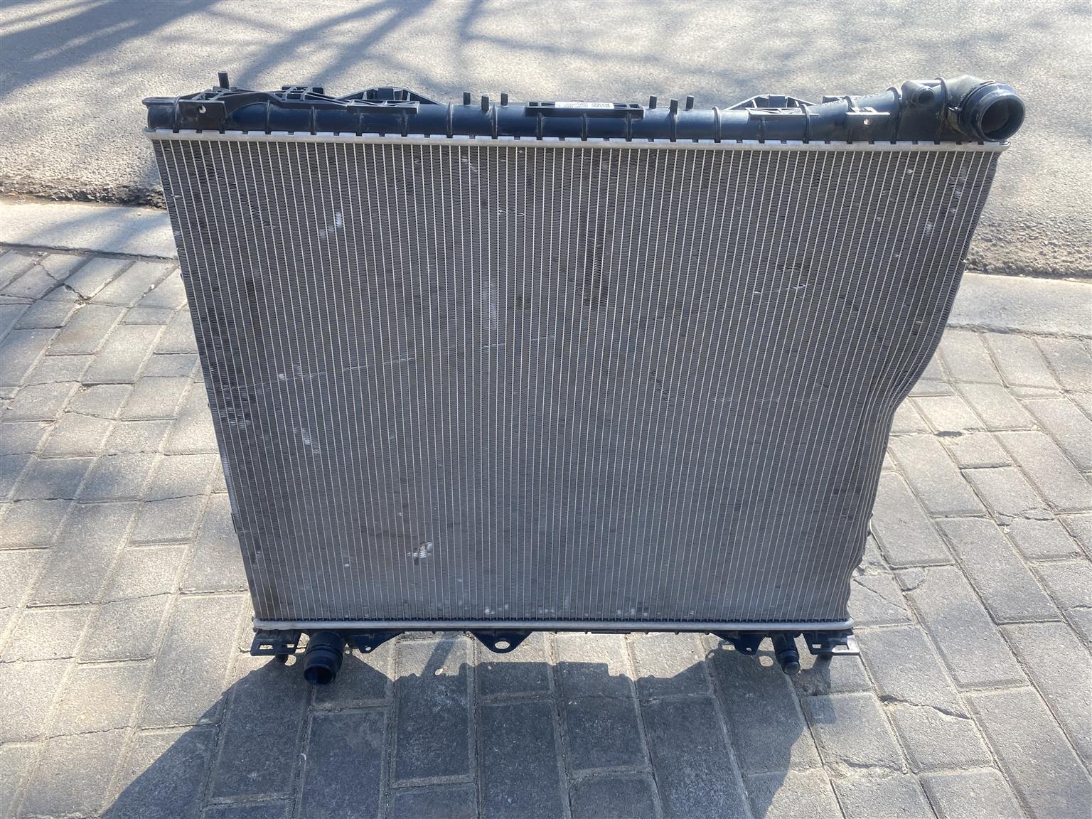 2020 LAND ROVER DISCOVERY 5 L462 RADIATOR FOR SALE. IN EXCELLENT CONDITION - Private Seller 2020 LAND ROVER DISCOVERY 5 L462 RADIATOR FOR SALE. IN EXCELLENT CONDITION - Private Seller