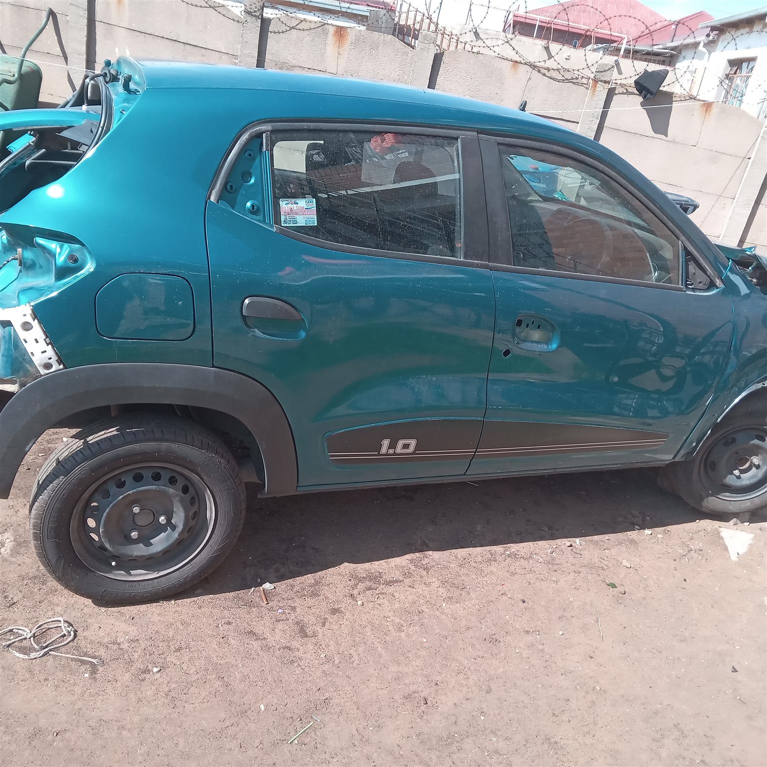 Renault kwid for stripping 2022 - Private Seller Renault kwid for stripping 2022 - Private Seller