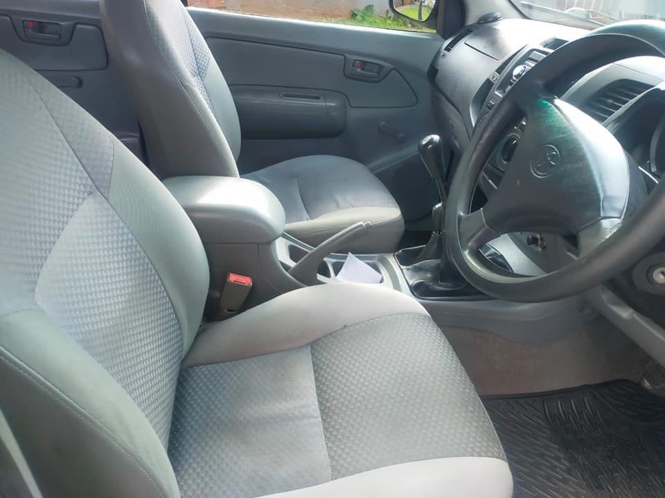 Toyota Hilux double Cab 2.5 Diesel 2005 for sale