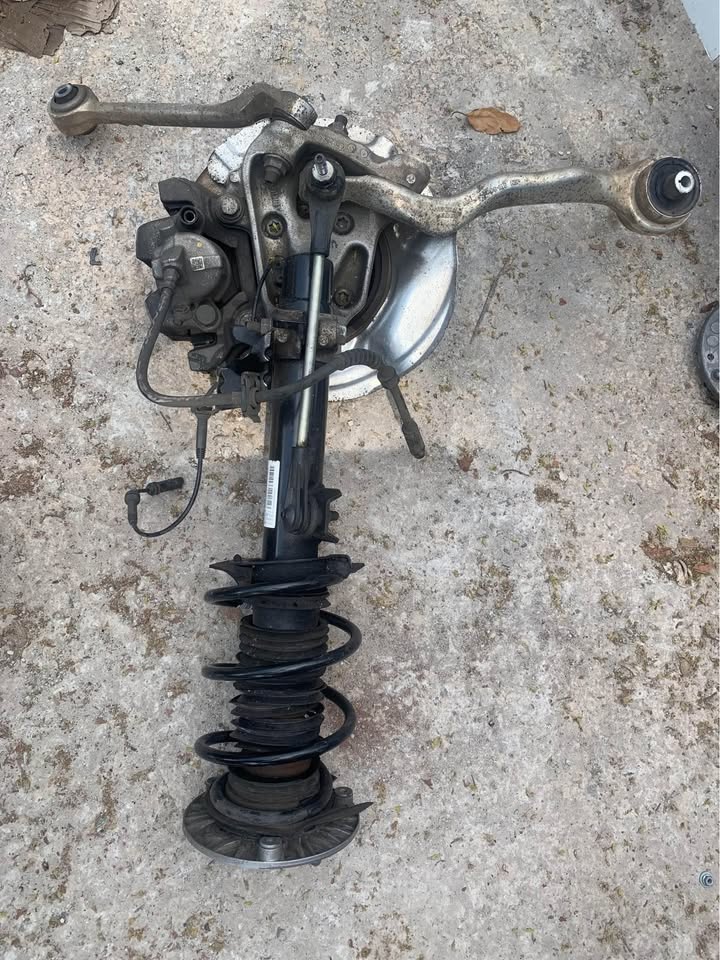 BMW F30 shocks - Private Seller