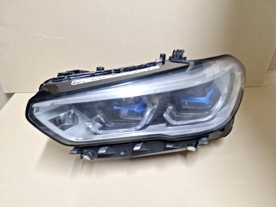 BMW X5 G05 LHS Adaptive LED Xenon Headlight (2019 - 2024) - Private Seller BMW X5 G05 LHS Adaptive LED Xenon Headlight (2019 - 2024) - Private Seller