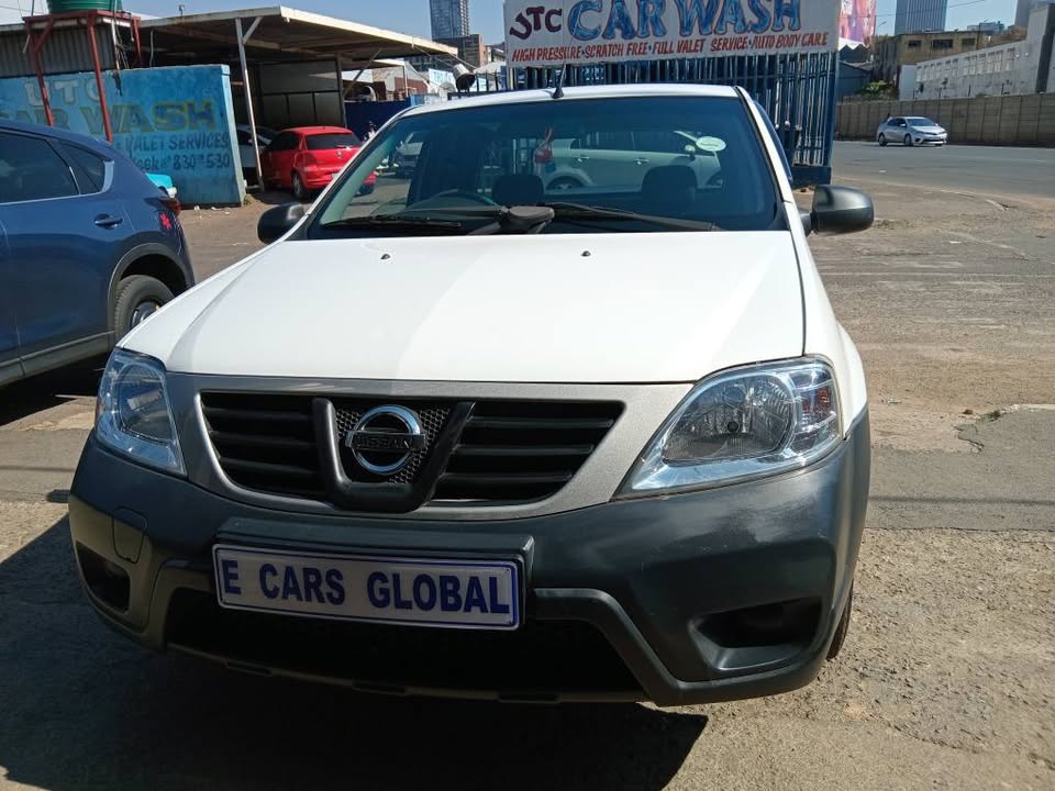Nissan Np200 2020