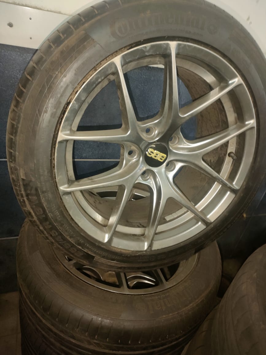 Second hand R18 rims for sale