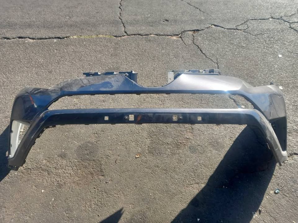 2016 - 2018 TOYOTA RAV4 FRONT BUMPER - Private Seller 2016 - 2018 TOYOTA RAV4 FRONT BUMPER - Private Seller