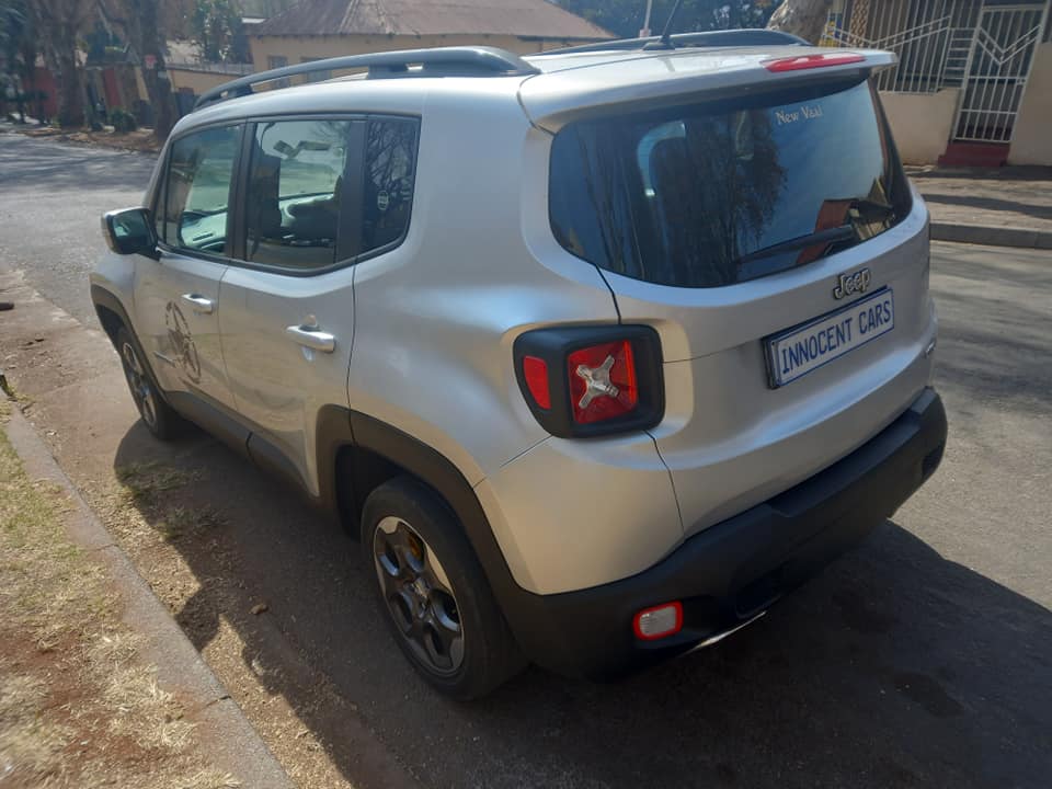 2016 JEEP RENEGADE 1.6 ENGINE PETROL, MANUAL, SILVER COLOR, MILEAGE 80000KM