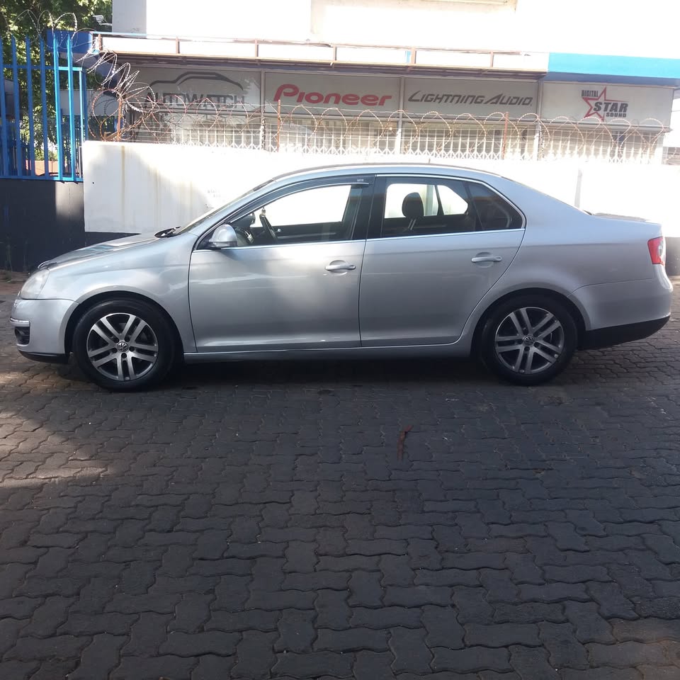2006 VOLKSWAGEN JETTA 6 2.0FSi Available