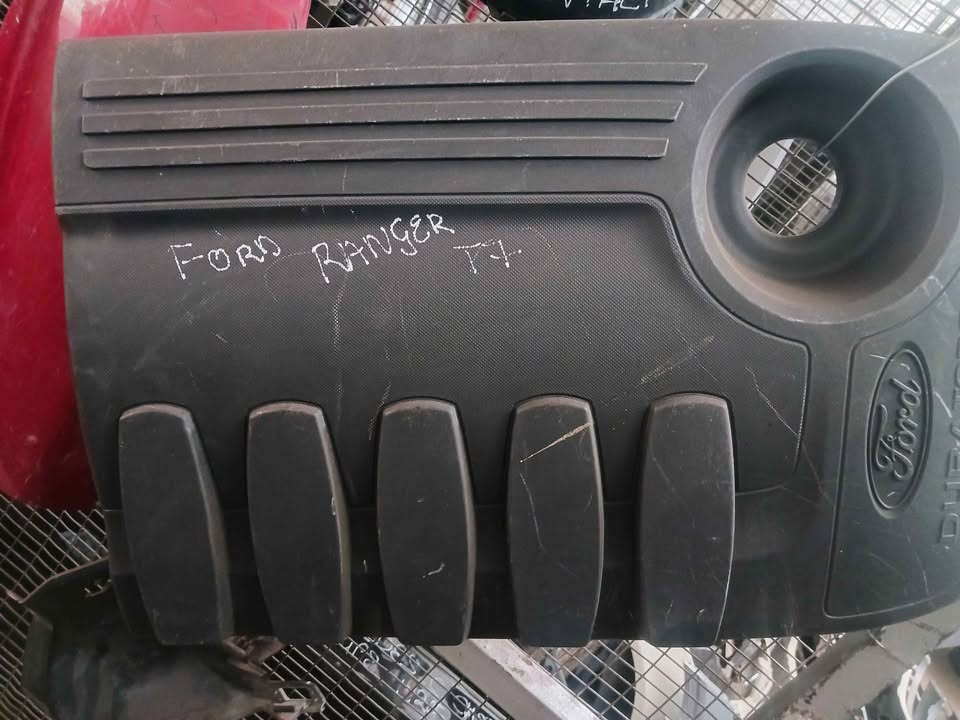 FORD RANGER T7 ENGINE COVER - Private Seller