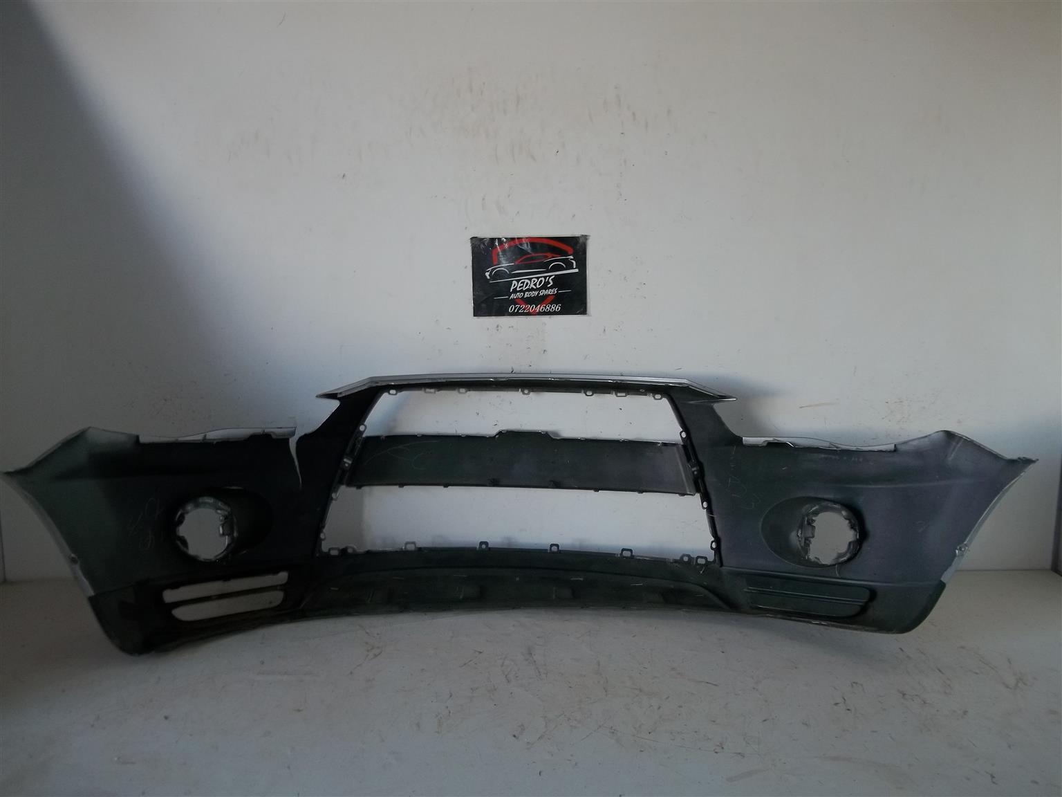 Mitsubishi Outlander '09-'13 front bumper - Private Seller Mitsubishi Outlander '09-'13 front bumper - Private Seller