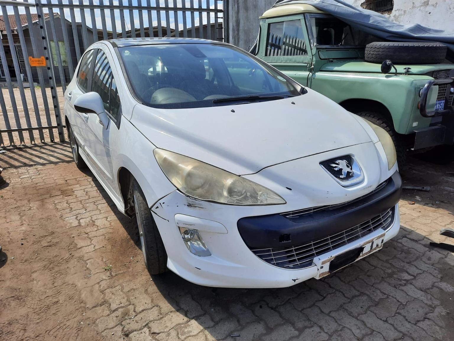 2009 Peugeot 308 1.6 T – Stripping for Spares 2009 Peugeot 308 1.6 T – Stripping for Spares