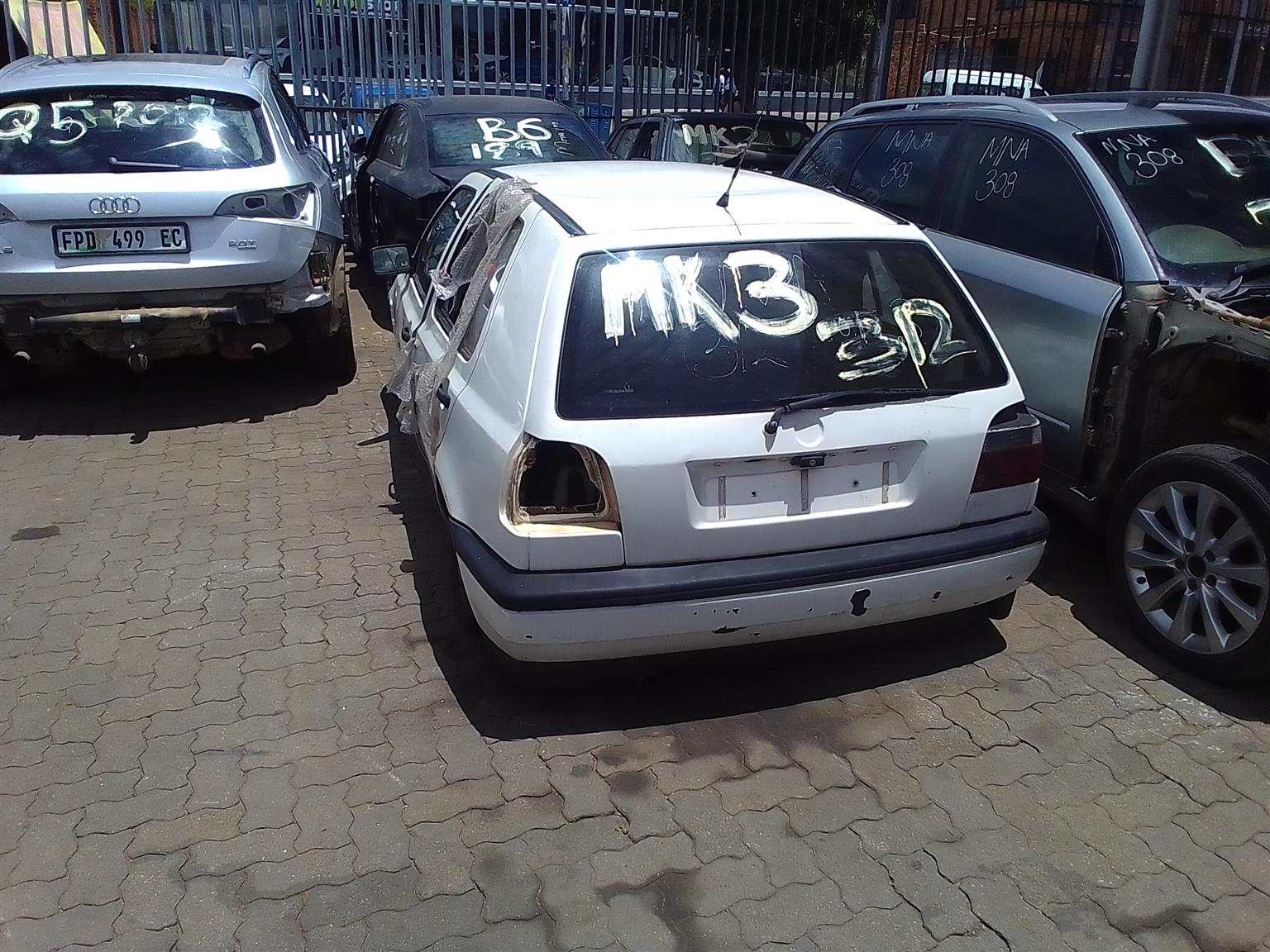 GOLF 3 STRIPPING FOR SPARES ,LIMITED OFFER ASK FOR SHEVANIE AND IL ASSIST U - Private Seller GOLF 3 STRIPPING FOR SPARES ,LIMITED OFFER ASK FOR SHEVANIE AND IL ASSIST U - Private Seller