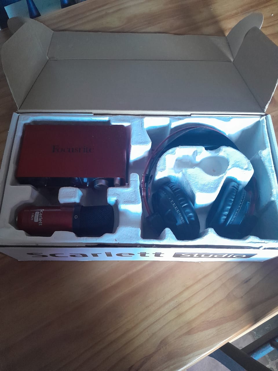 Scarlett Focusrite Studio Full Set