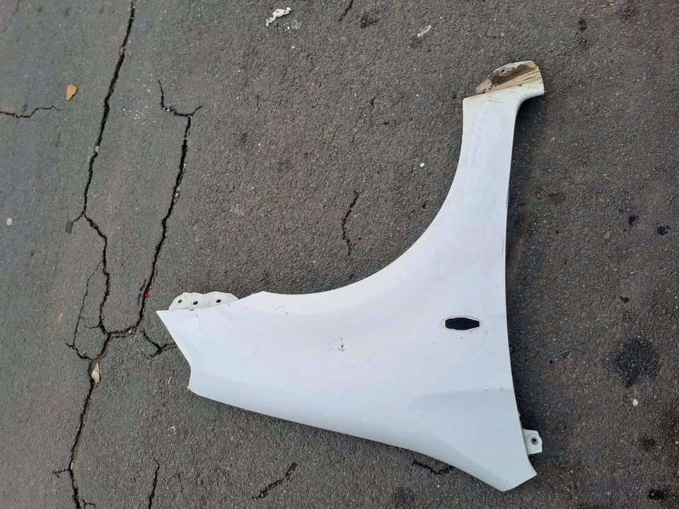 Toyota Starlet Fender Left Hand Side - Private Seller Toyota Starlet Fender Left Hand Side - Private Seller