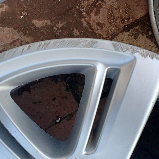 OEM Amarok rim