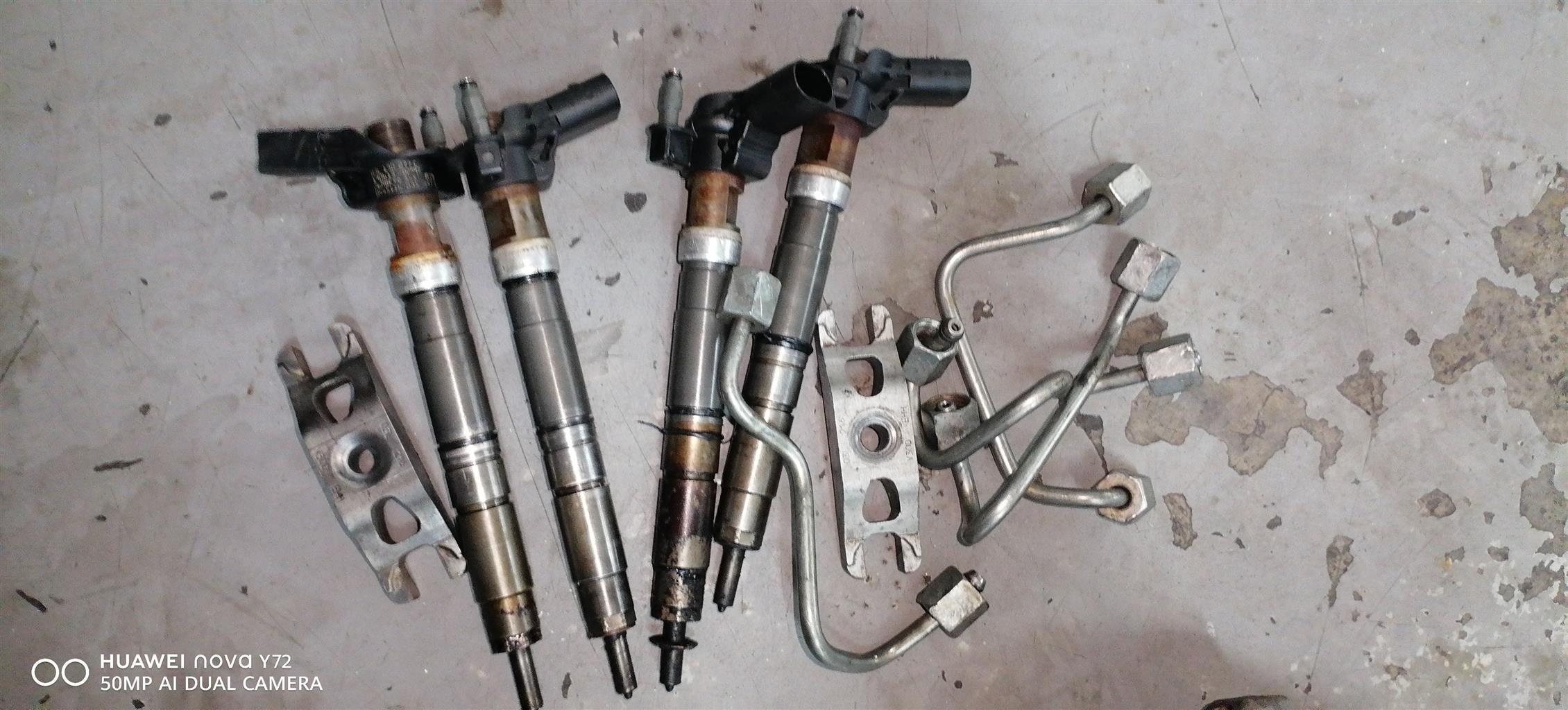Vw 132 kw komi. Injectors. Fuel rail. High pressure is pump - Private Seller Vw 132 kw komi. Injectors. Fuel rail. High pressure is pump - Private Seller