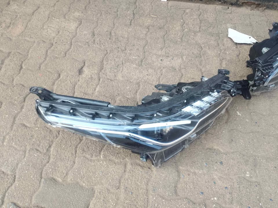 Toyota Fortuner headlights available 2022 - Private Seller