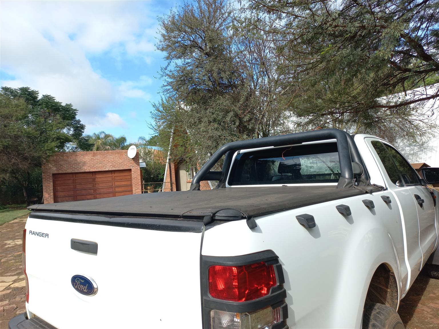 Ford bakkie cover for sale - Private Seller