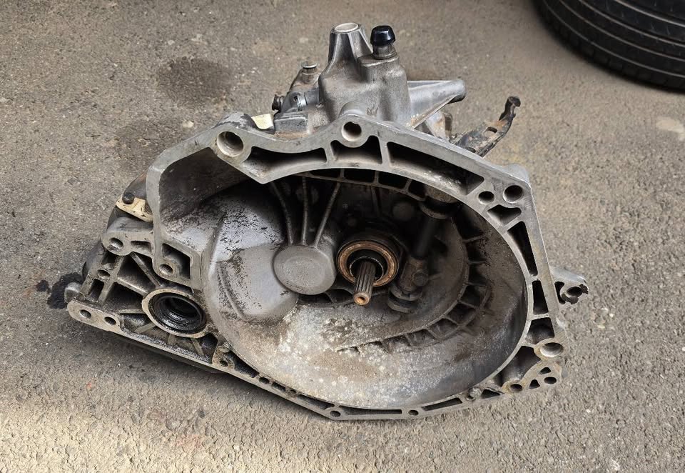 Nissan Micra 1.2 gearbox for sale call - Private Seller