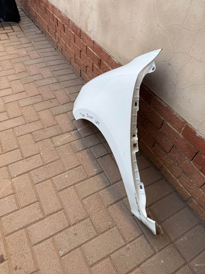 Suzuki Swift Preface Left Fender - Private Seller
