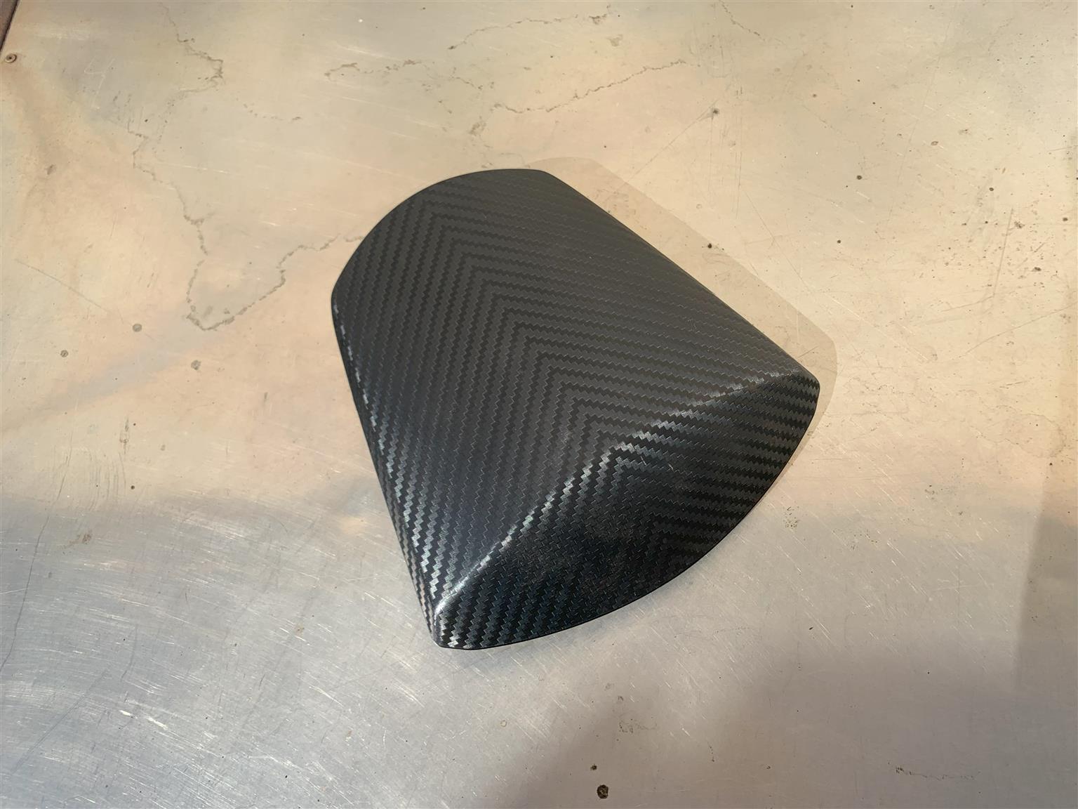 Suzuki GSX-R750 pillion seat cover