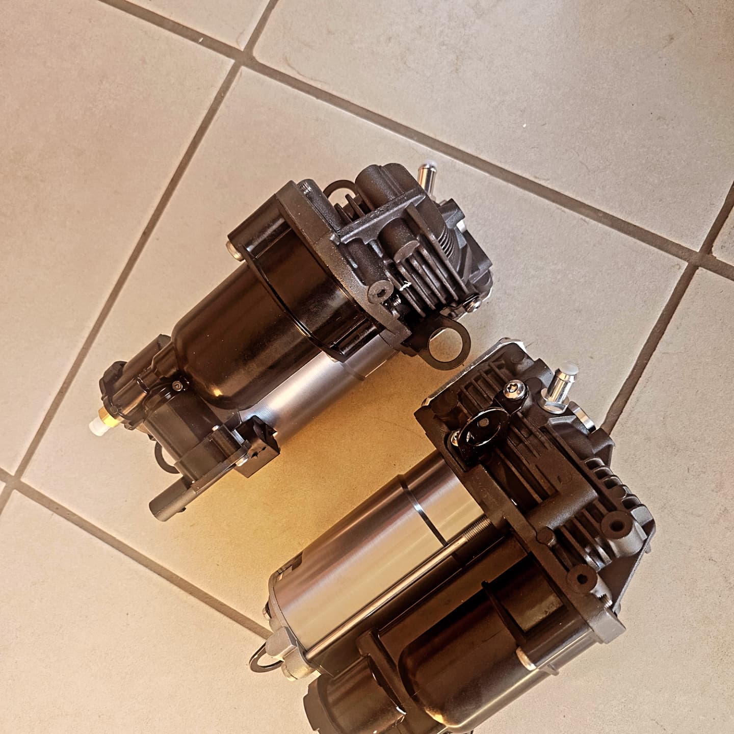 Mercedes Benz New Air Suspension Pumps - Private Seller