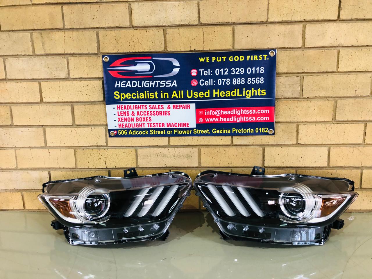 Ford Mustang left and right side xenon headlights (4 pin) - Private Seller Ford Mustang left and right side xenon headlights (4 pin) - Private Seller