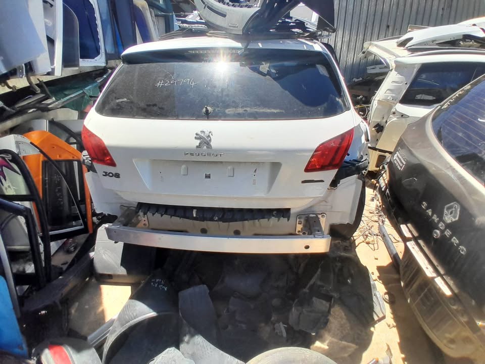 Peugeot stripping for spares - Private Seller