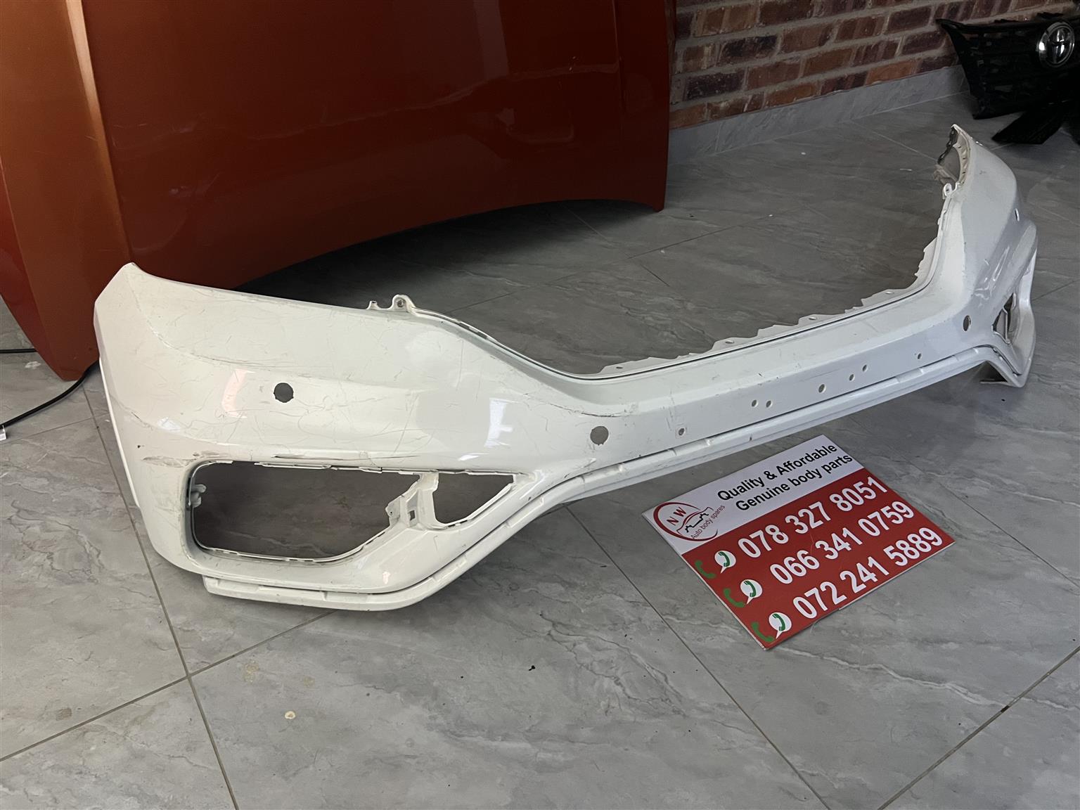 Honda CR-V Bumper 2016 - Private Seller Honda CR-V Bumper 2016 - Private Seller