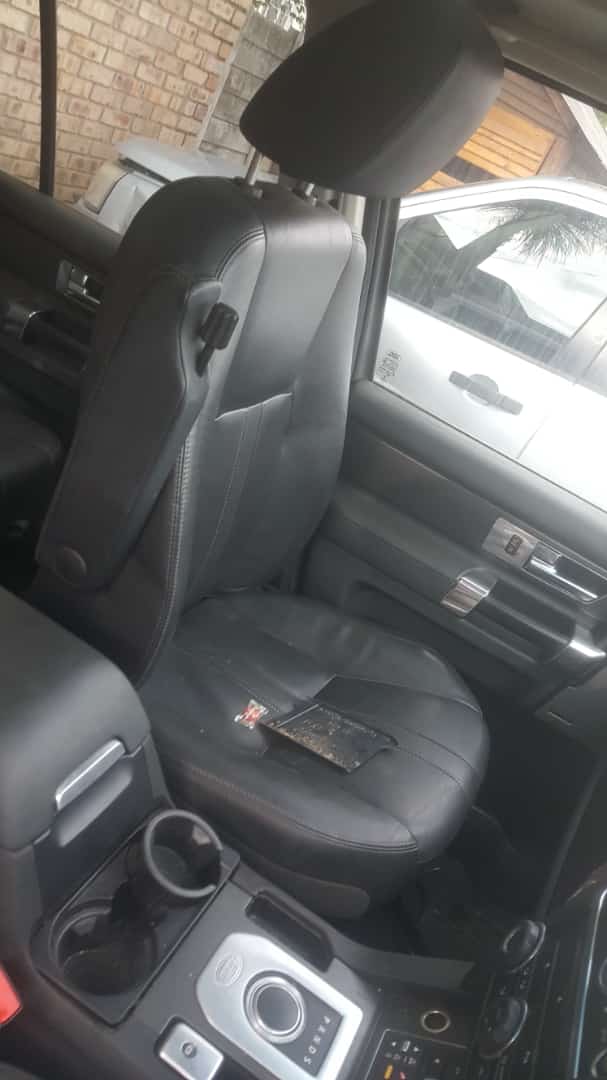 2013 Discovery 4 3.0l SDV6 SE Black Leather Seat Set for sale