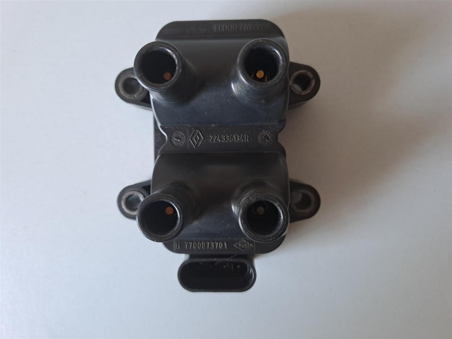 Renault / Nissan Ignition coil. Part number 224336134R. Original Renault Part. U - Private Seller