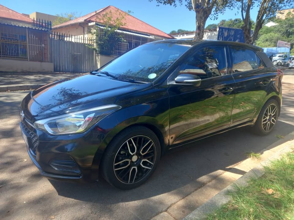 2019 Hyundai i20 1.2, AUTOMATIC LEATHER SEATS, 61000KMS, SERVICE HISTORY, REVERSE SENSOR