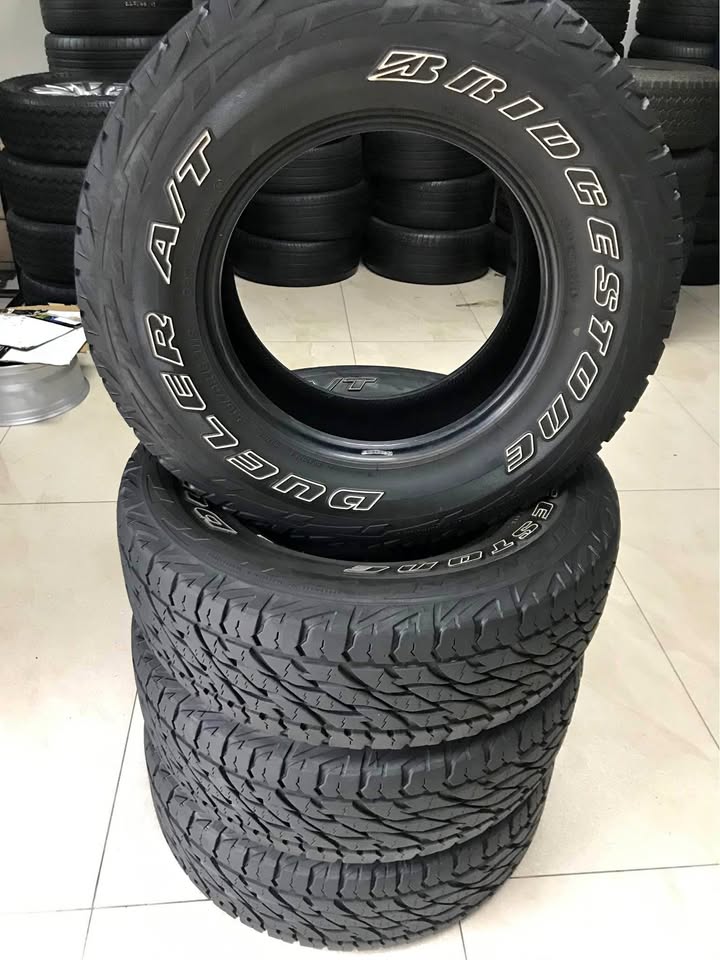 265/70 R16 Bridgestone Dueler A/T - Private Seller