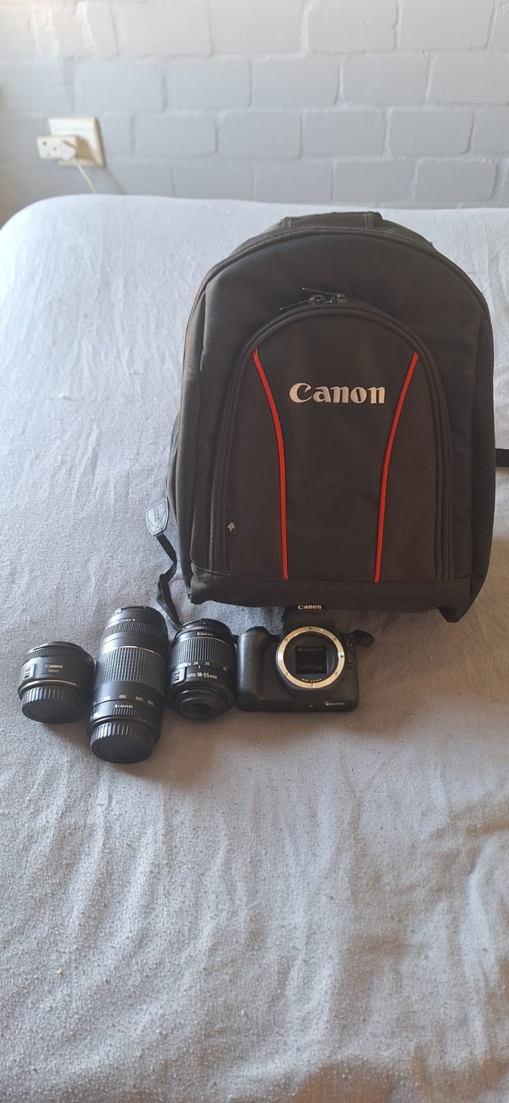 Camera Canon 200D