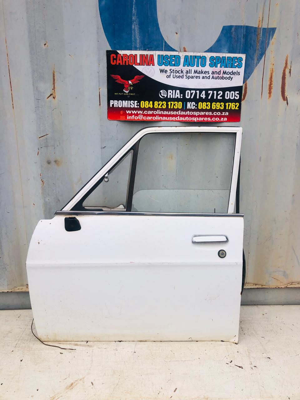 Nissan 1400 complete left side front door (1999) - Private Seller Nissan 1400 complete left side front door (1999) - Private Seller