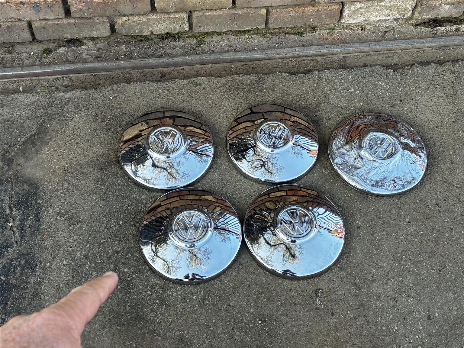 VW Beatle Hubcaps - Private Seller VW Beatle Hubcaps - Private Seller