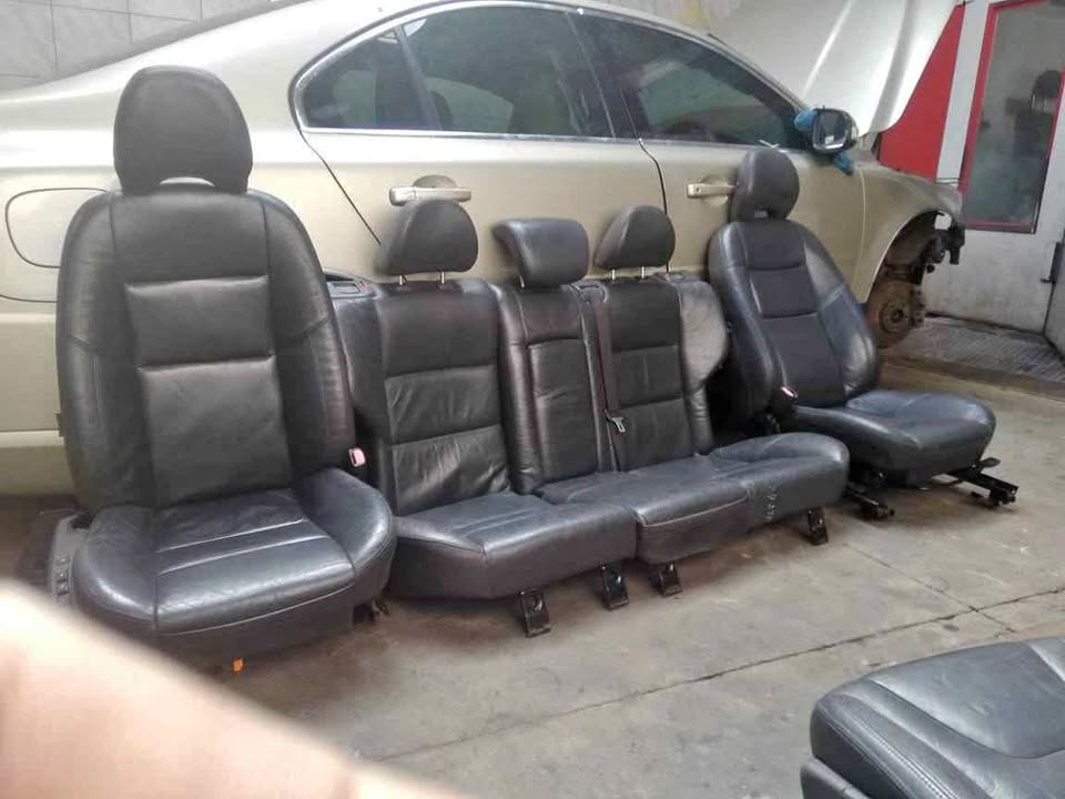 Volvo S40 complete car seat for sale - Private Seller Volvo S40 complete car seat for sale - Private Seller