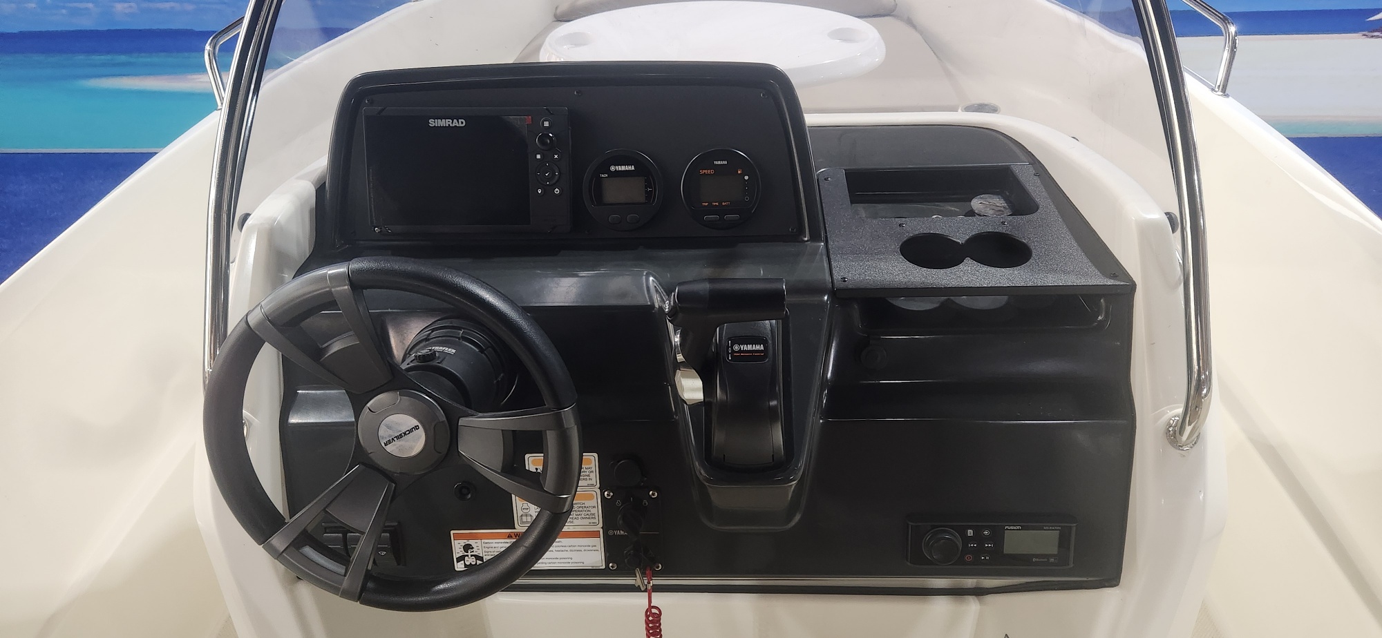 QUICKSILVER 555 OPEN ON TRAILER 130 HP YAMAHA 4 STROKE