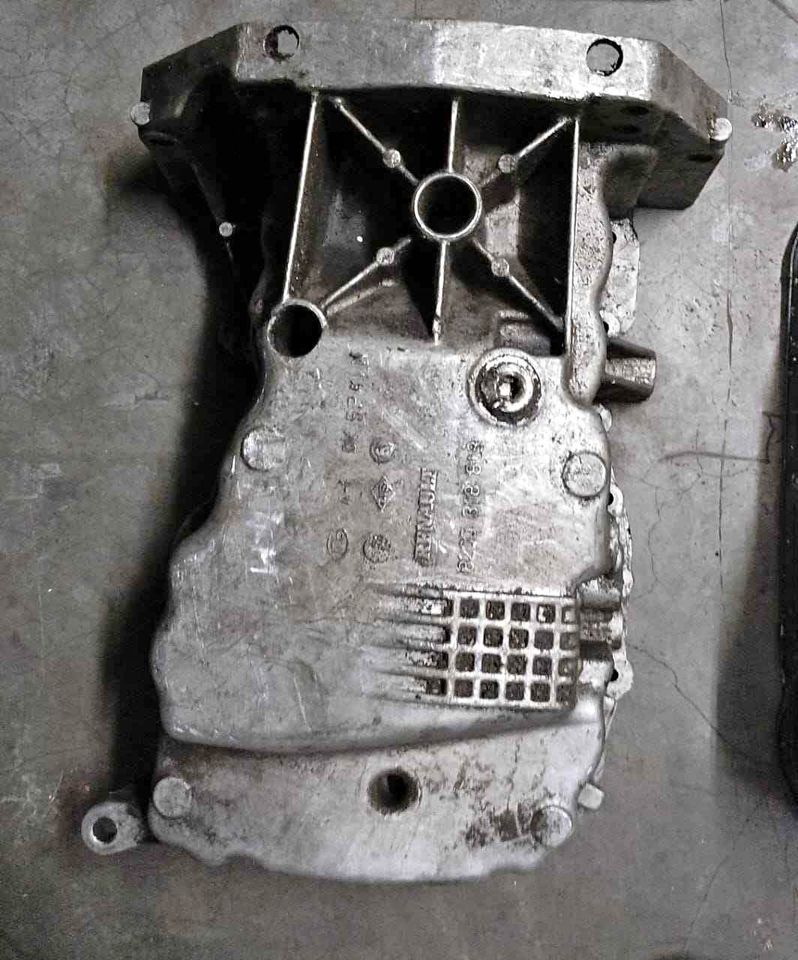 Renault Sandero k4m sump for sale - Private Seller