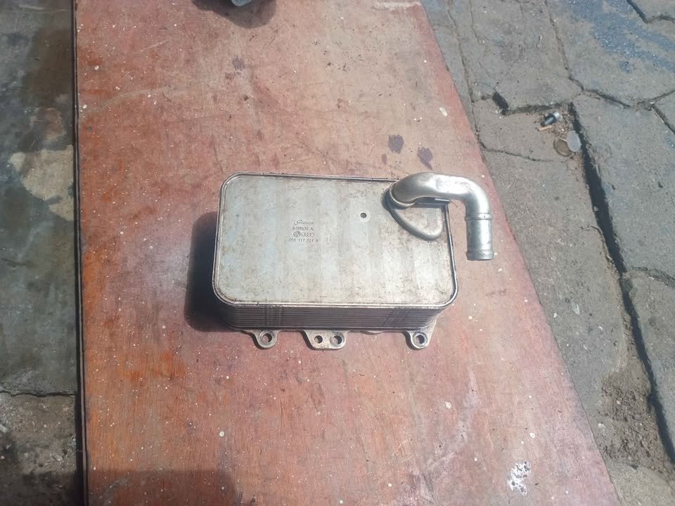 Audi Q7 diesel oil cooler - Private Seller Audi Q7 diesel oil cooler - Private Seller