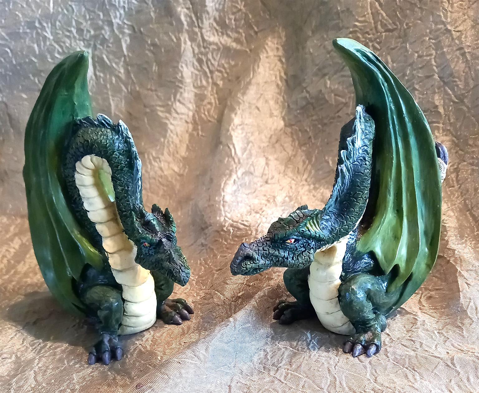 Dragon sculpture, good luck symbol Dragon sculpture, good luck symbol