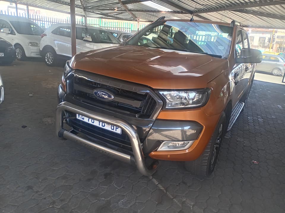2017 Ford Ranger Double Wildtrak 3.2 Automatic Diesel Orange Reverse camera Reverse sensor Spare key